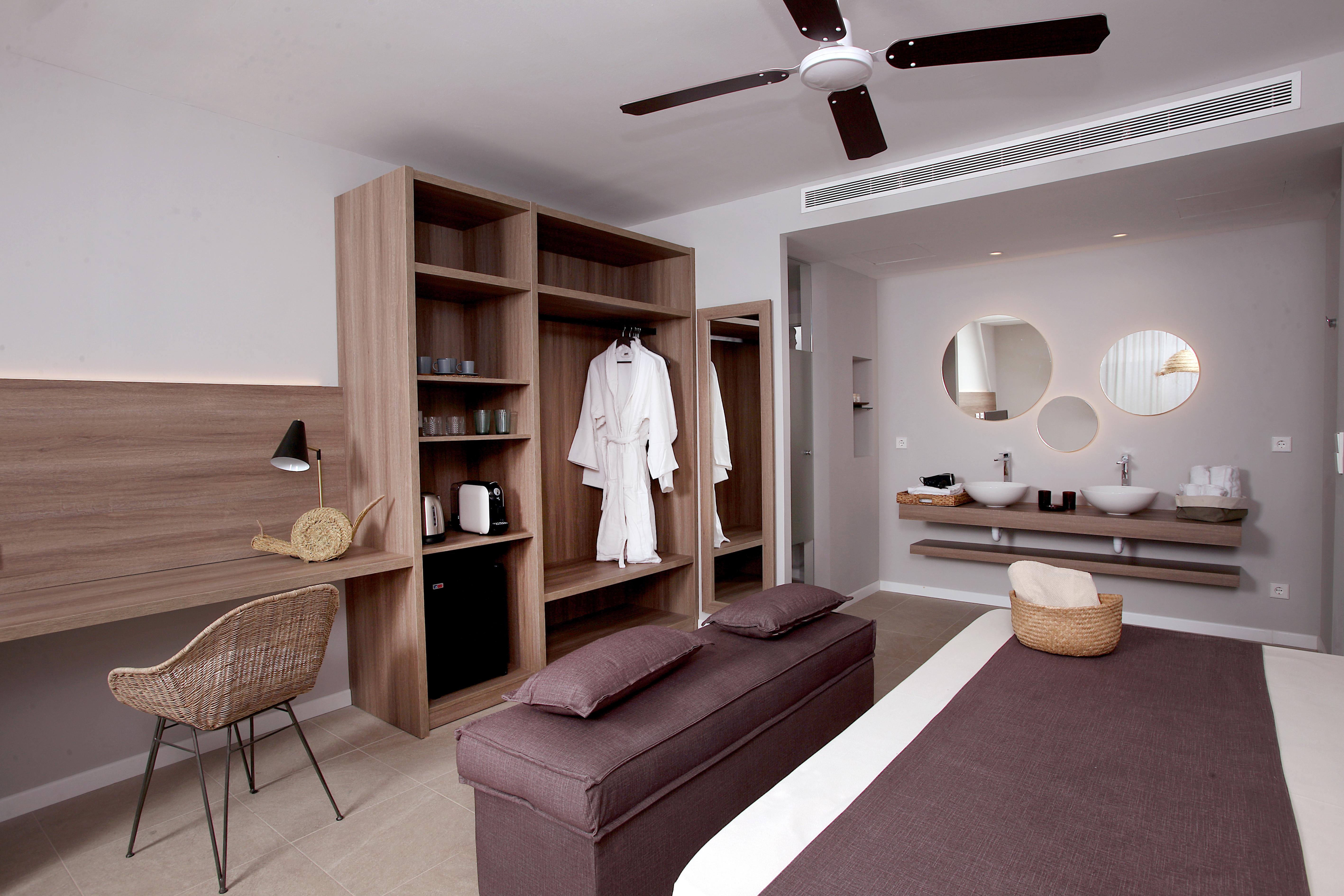 Eques Petit Resort Cala D´Or Екстериор снимка